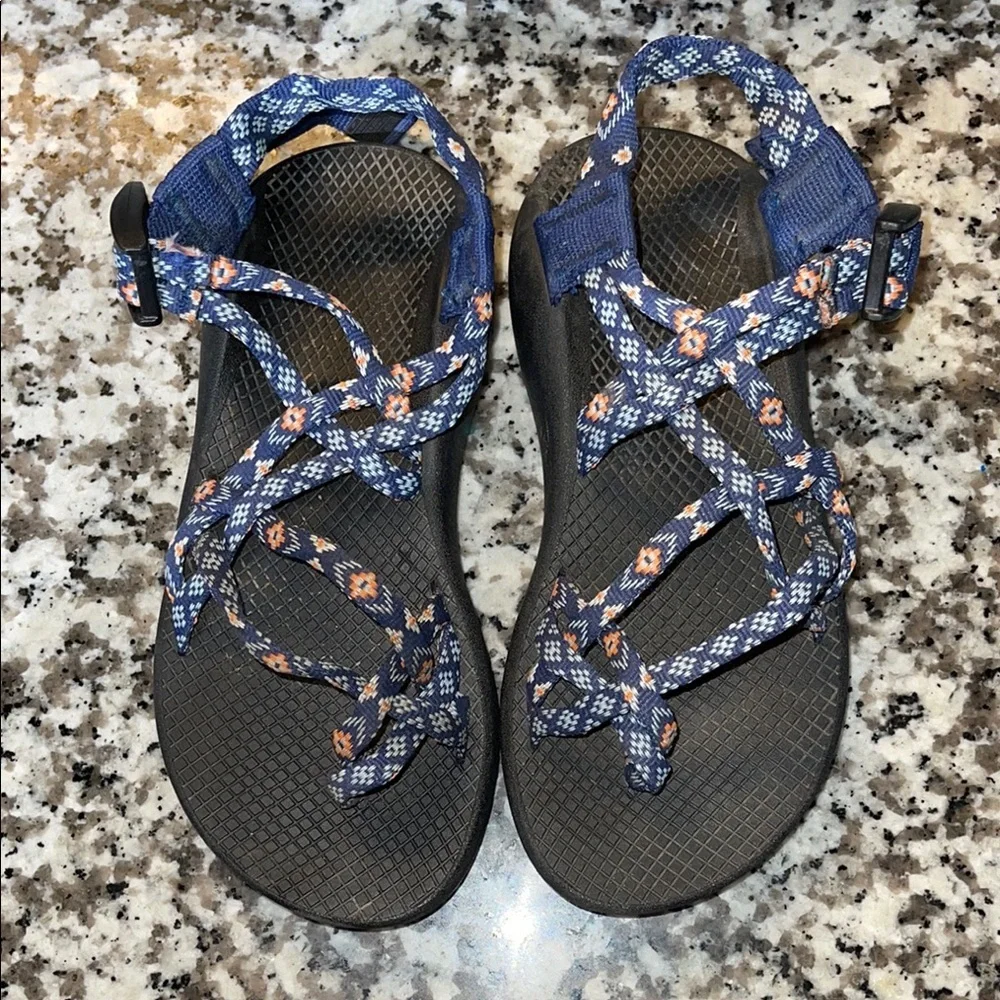 🤍 Kids Chaco